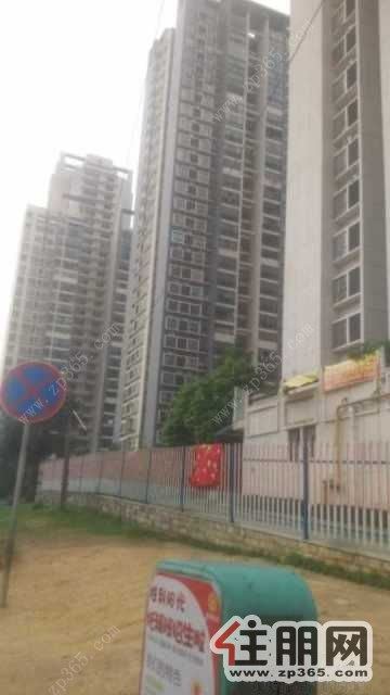 胜利小区中6区3室2厅113平米精装修出