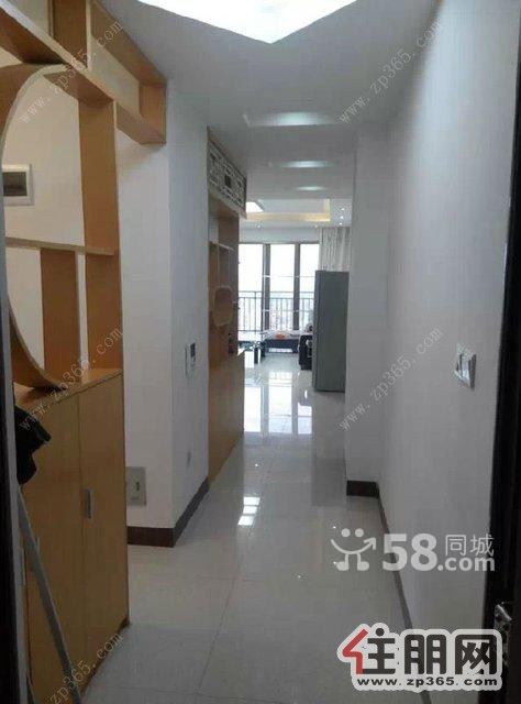 锦泰公馆3室2厅93平米精装修押一付三