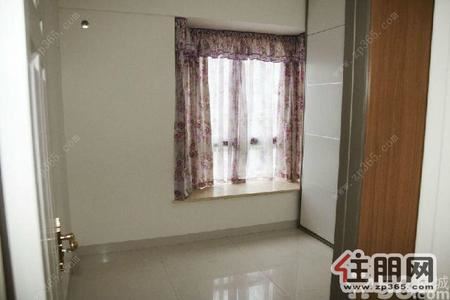 青秀区，南湖大门万昌南湖边上时代康苑小区全新配齐
