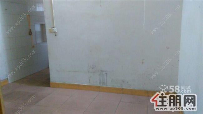 煤气罐附近1房1厅带厨卫二楼