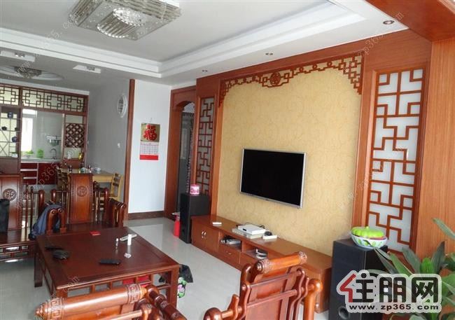 华成都市三房配齐1800元/月