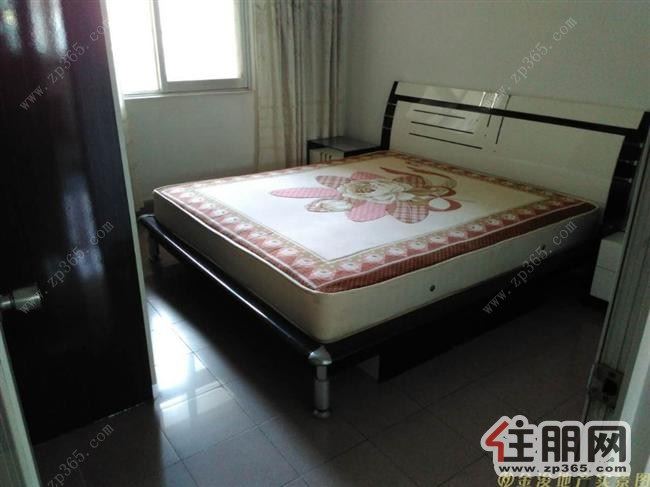 民主路电梯单位4房租2800家电齐拎