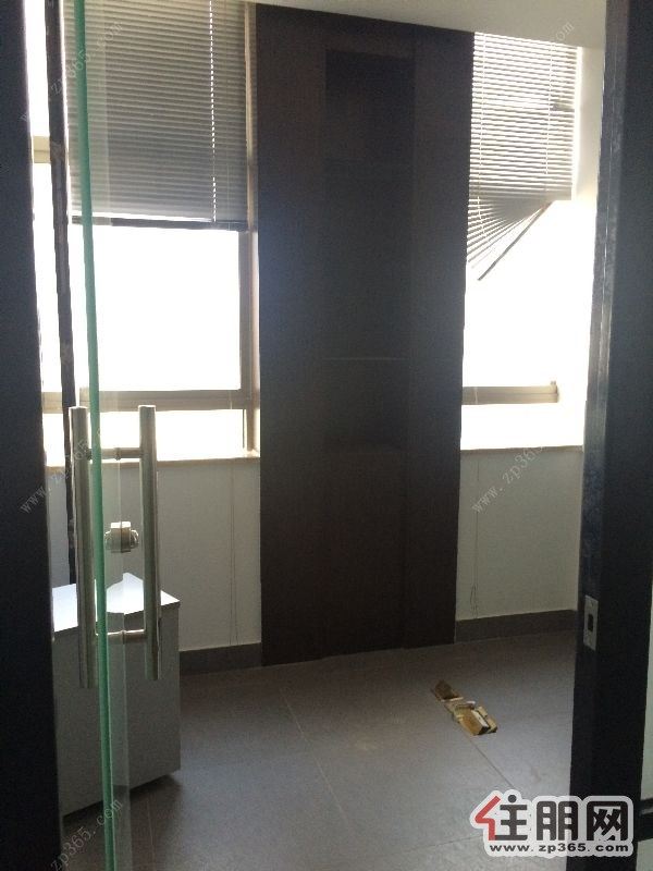 东盟利海亚洲国际,纯写字楼540㎡仅租5