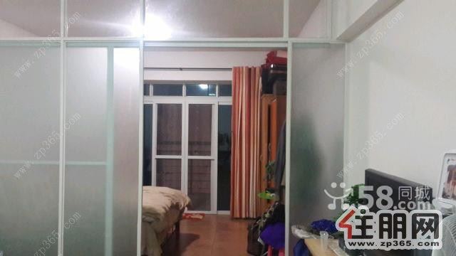 金旺角小区1850元1室1厅1卫精