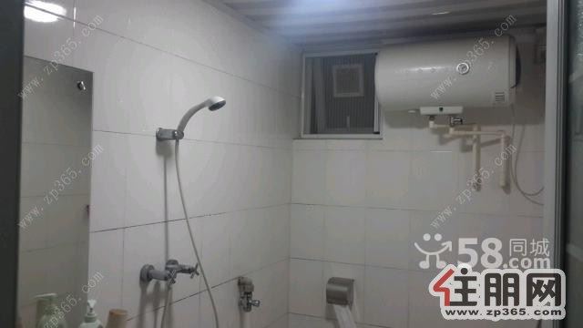 金旺角小区1850元1室1厅1卫精