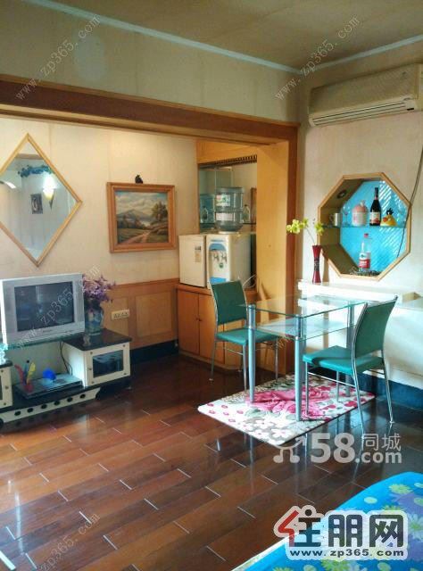 好房出租,居住舒适,卫生局宿舍1400元