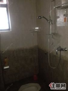 城中区-和兴园1600元3室1厅1卫中装，