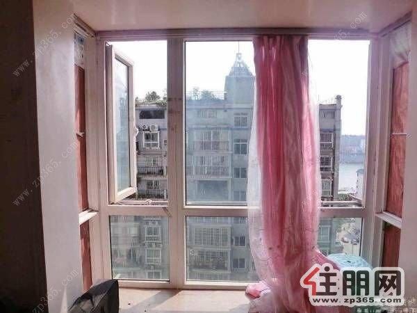 蓝色港湾精装1房1厅拎包入住急租