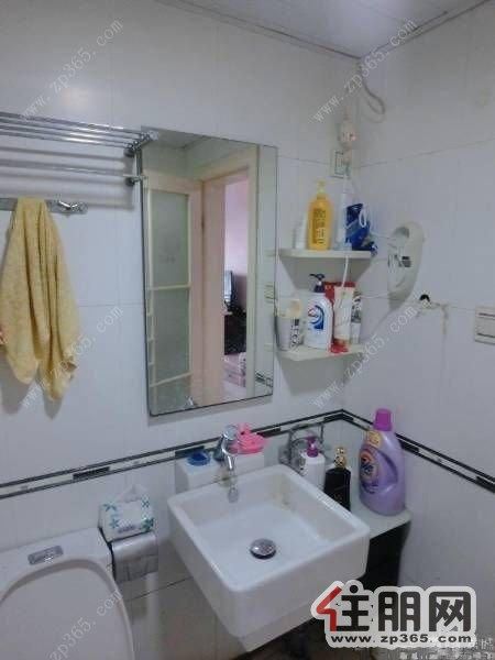 蓝色港湾精装1房1厅拎包入住急租