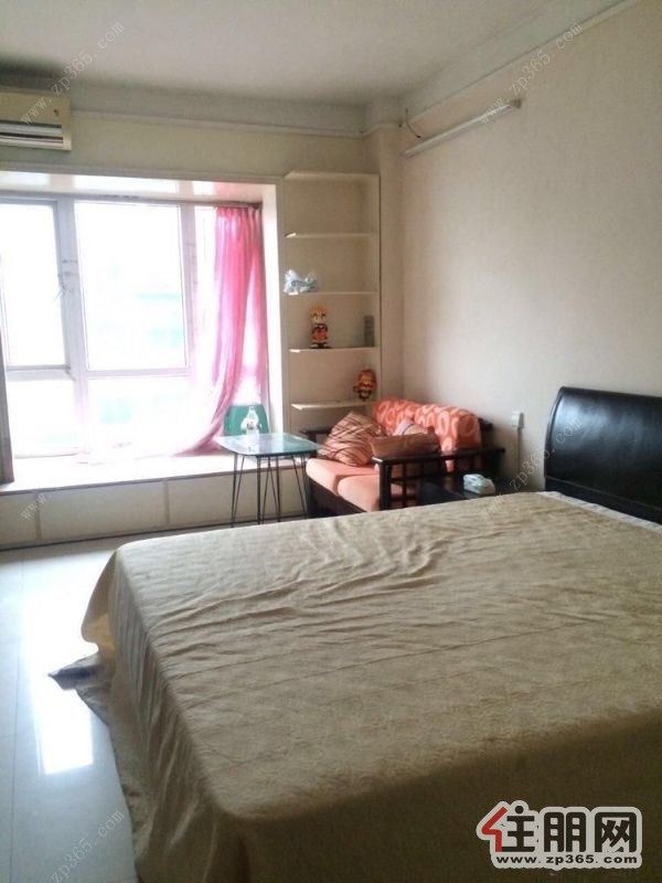 蓝色港湾精装1房1厅拎包入住急租