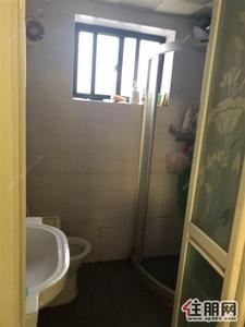 青秀区-裕丰英伦3500元3室1厅1卫精致装修，价格实惠，空房出租