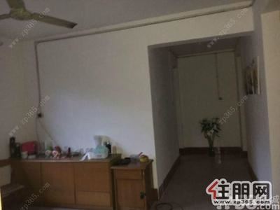 城中区,三中路市委旁3室-黄金3楼实惠1500