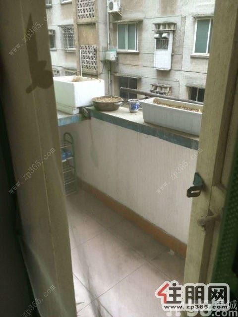 三中路市委旁3室-黄金3楼实惠1500