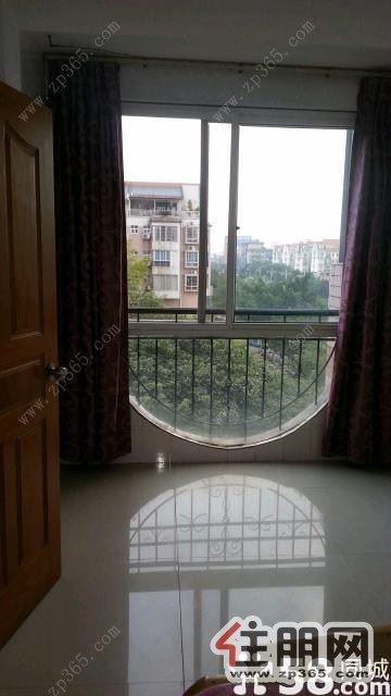 跃进路白沙锦绣景秀园西区1室1厅55平米