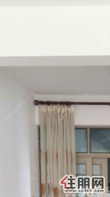 保利对面,冠亚蓝湾国际3室2厅120平米