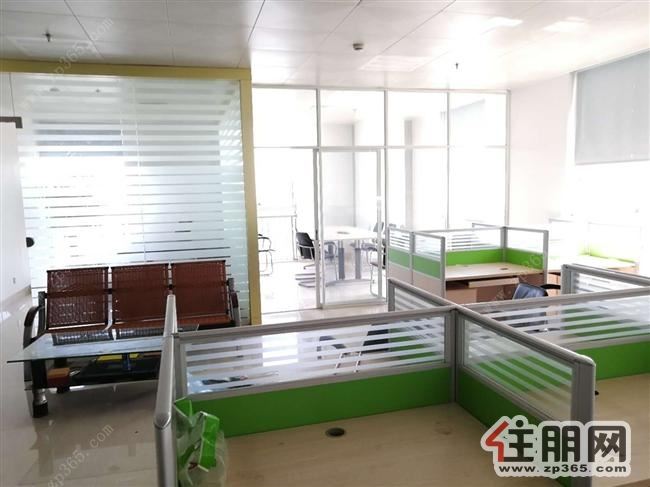 青秀万达高层写字楼《109平***带所有用具》招租《仅75/一平米》