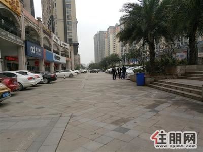 青秀区-临街旺铺162平隔成两层适做餐饮美容品牌连锁等