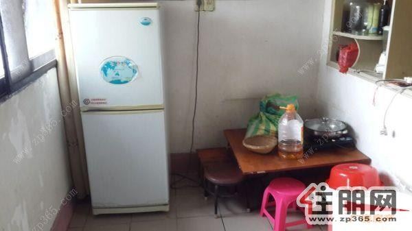 柳州市柳南区上游路四区2室2厅1卫名牌家