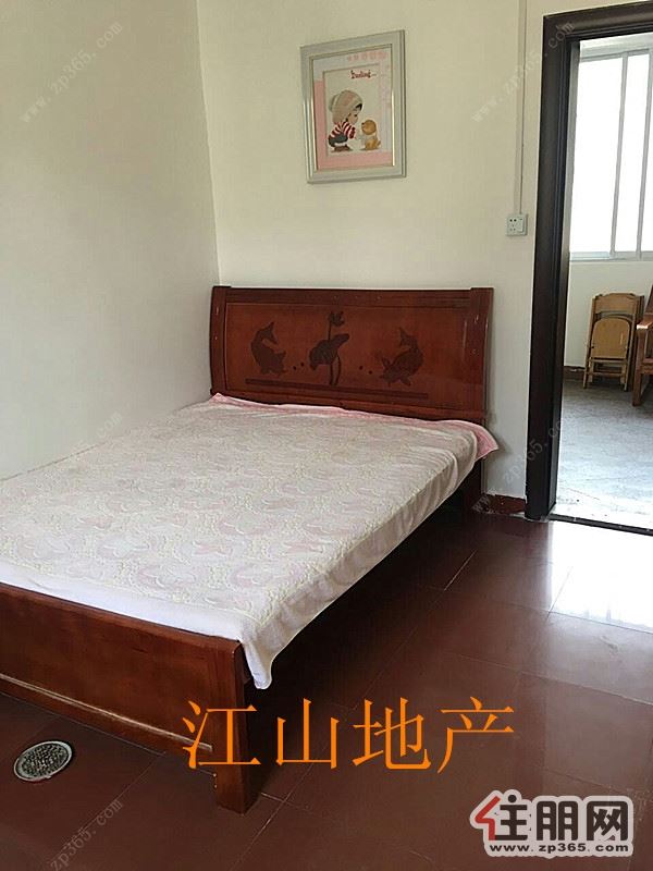 学区房3房1厅1800