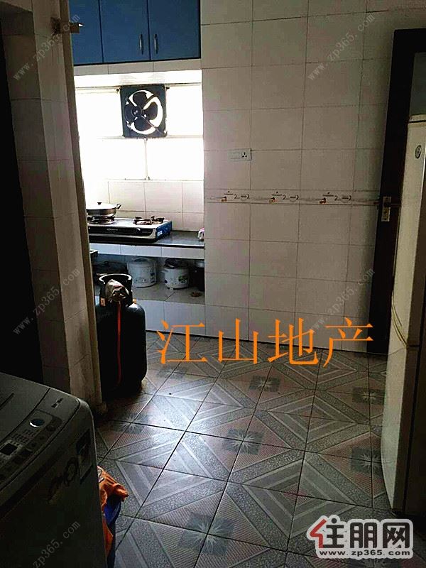 学区房3房1厅1800