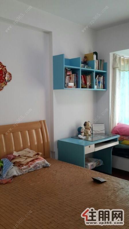 大城小院2500元3室2厅1卫精装