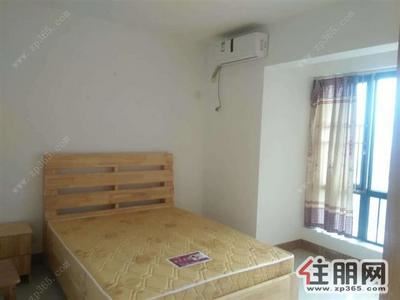 北湖路，荣和MOCO社区2400元3室2厅1卫精