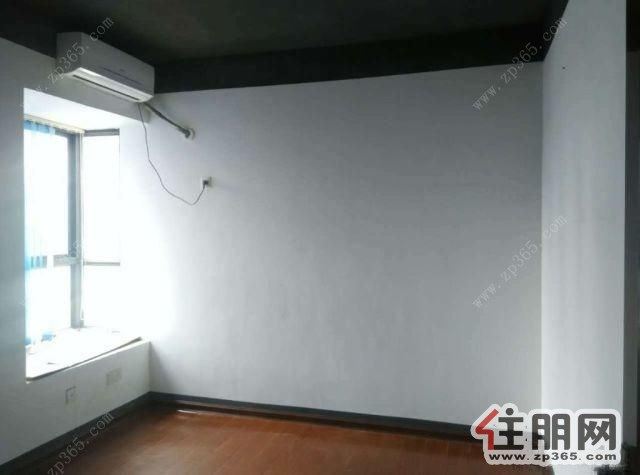 刚精装修长湖景苑大4房180平,配齐空调