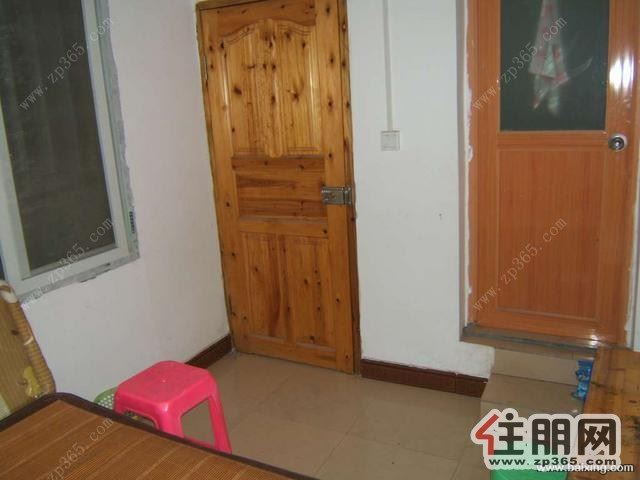 近柳钢250元10平米小单间一年起租自