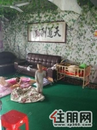 九龙新城1500元4室2厅2卫出