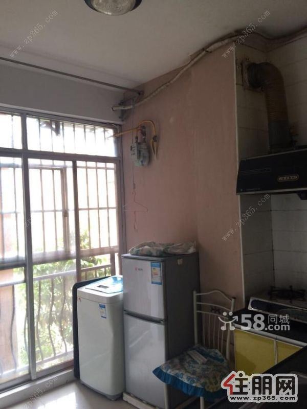 嘉汇馨源1300元1室1厅1卫中装