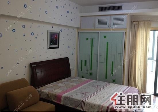 香江花园650元1室1厅1卫普通装