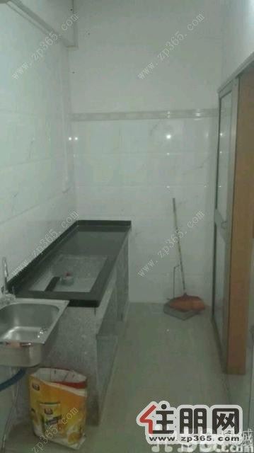 港北港中市场2室1厅1卫800元