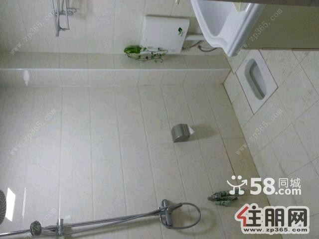 东环独秀苑2室2厅92平米简单装修押二付