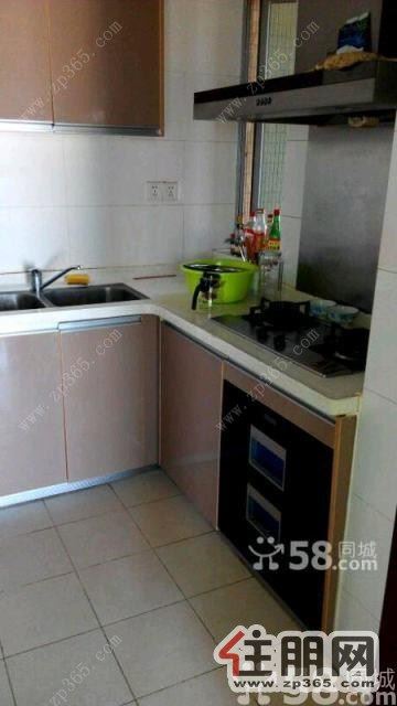 盛天国际2600元2室1厅1卫精装