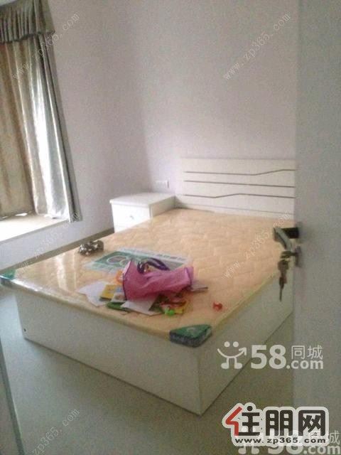 低价出租东郡4200元4室2厅2卫精装修