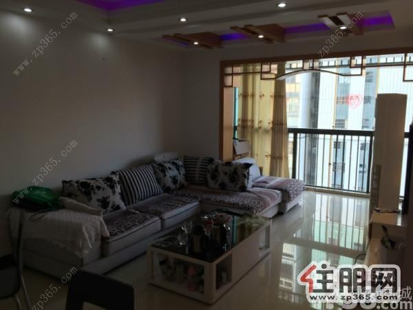 阳光100城市广场3600元3室2厅2卫