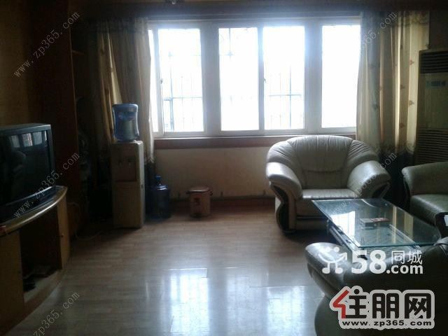 五象广场富丽华庭3室2厅110平米精装修