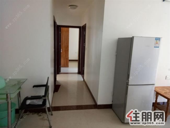 陶然花园1100元3室2厅1卫普通装修,家电齐全,拎包入住!