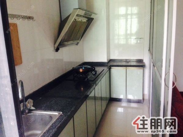 西建水岸华府1600元2室2厅2卫