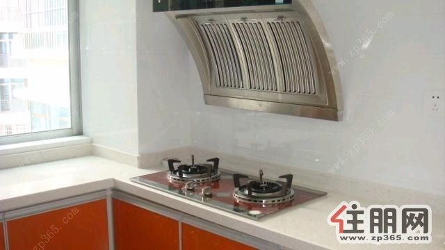 凤岭北-青秀百花苑小区4室2厅2卫350