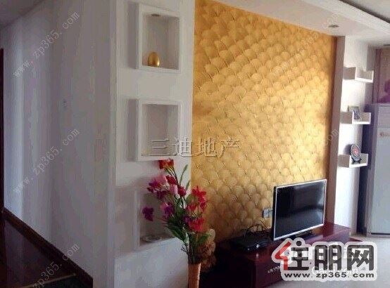 逸景园3300元3室2厅2卫精装修