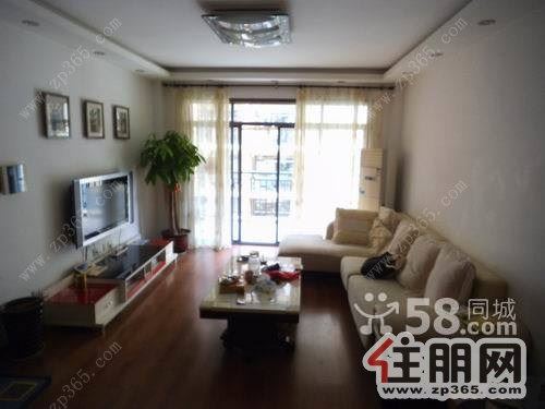 凤岭北荣和山水美地步梯3室2厅120平米