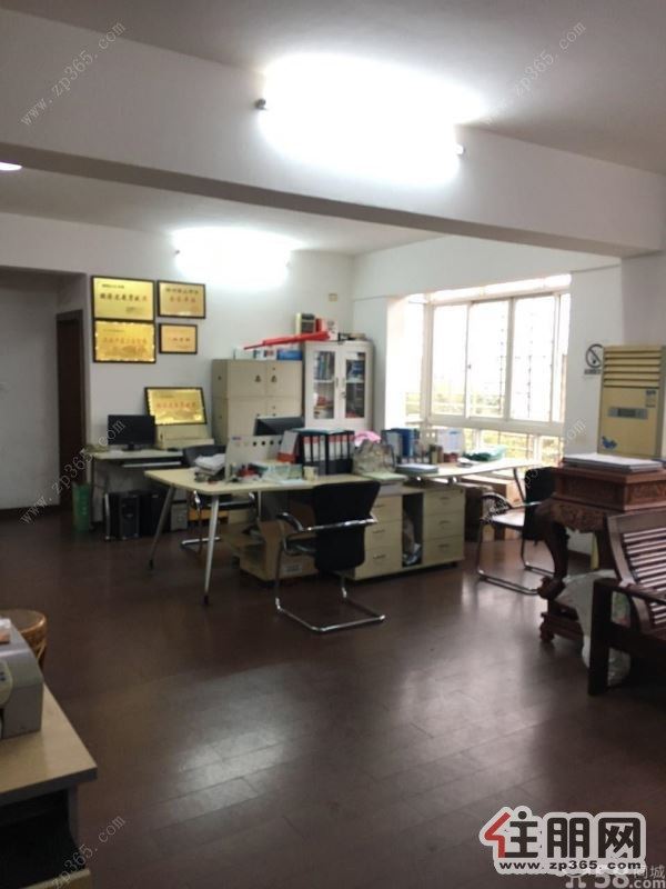 柳南政府金都汇4室3厅150平米办公首选