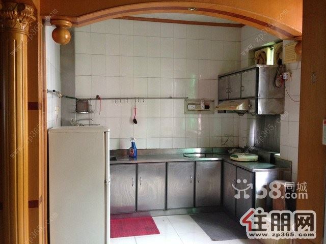 平湖家居拎包入住干净整洁停车方便生活