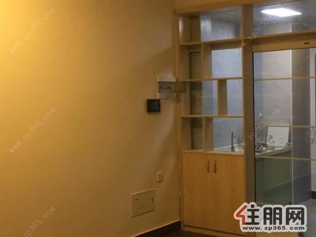 华泰官邸1室1厅1卫