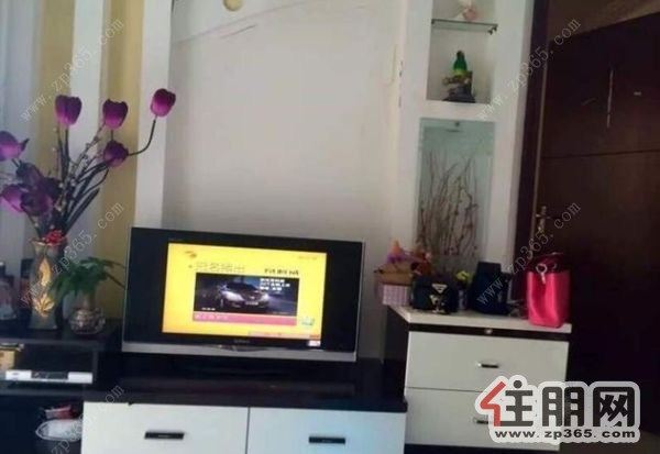 世博豪庭一房全新装修全新家具1600/月