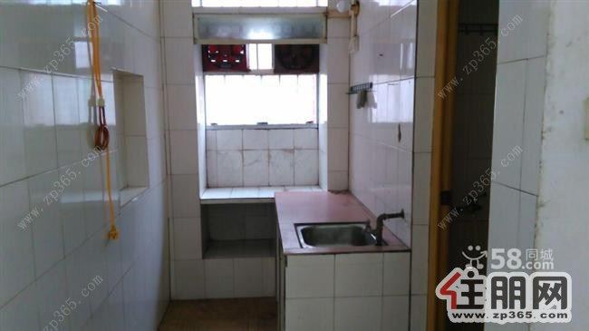 煤气罐附近1房1厅带厨卫二楼