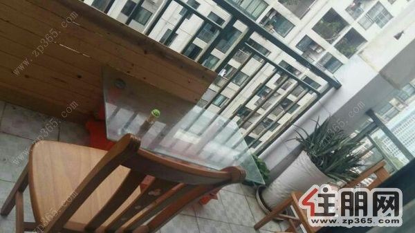 出租1房1厅1卫1厨2000元/月押一付