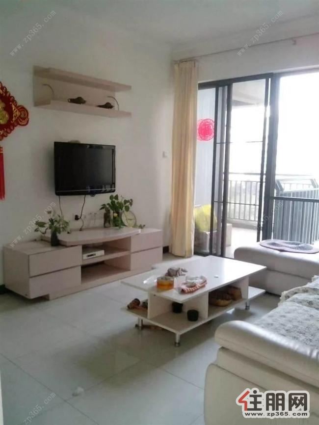 柳南大润发旁边***三房家具家电齐全拎包入住押金面议