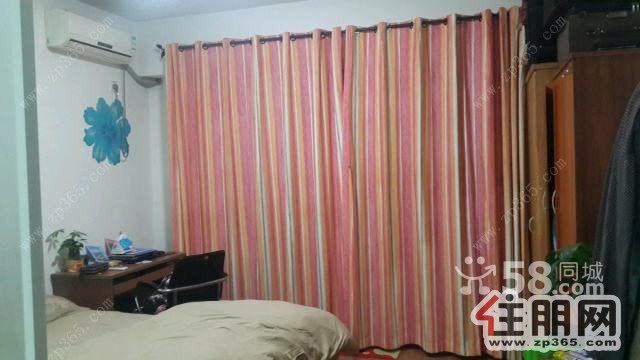 金旺角小区1850元1室1厅1卫精